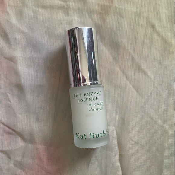 Kat Burki PH+ ENZYME ESSENCE - Picture 1 of 6